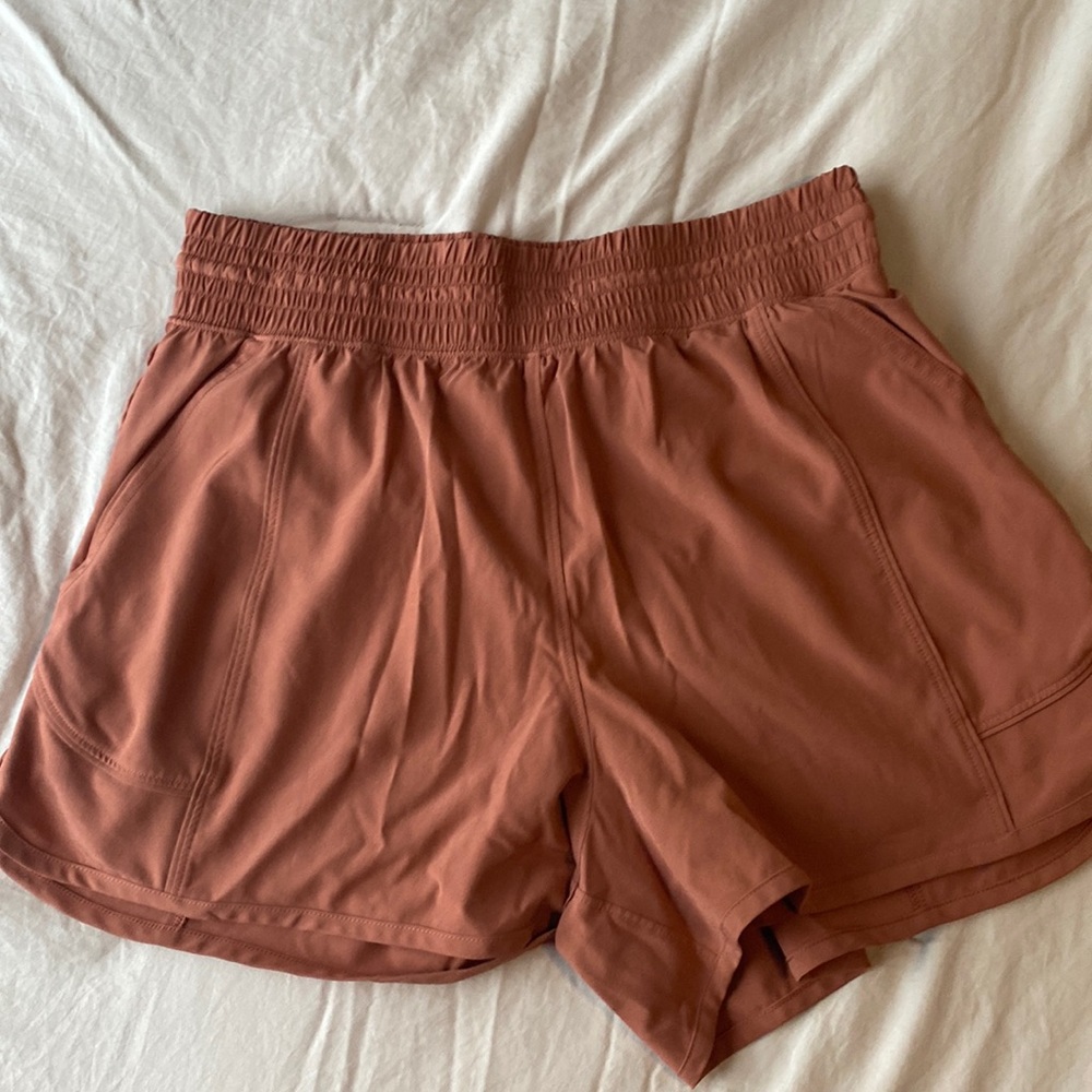 Abercrombie & Fitch YPB motionTEK shorts